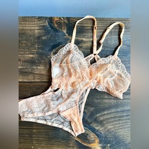 Lace Underwear & Bra Set